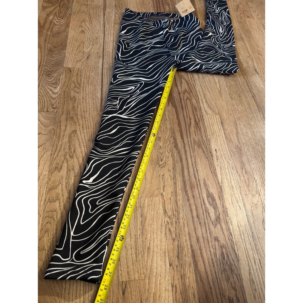 Just Cozy Black White Swirl Fleece Lined Leggings 8-Way Stretch NWT M/L - Picture 4 of 7